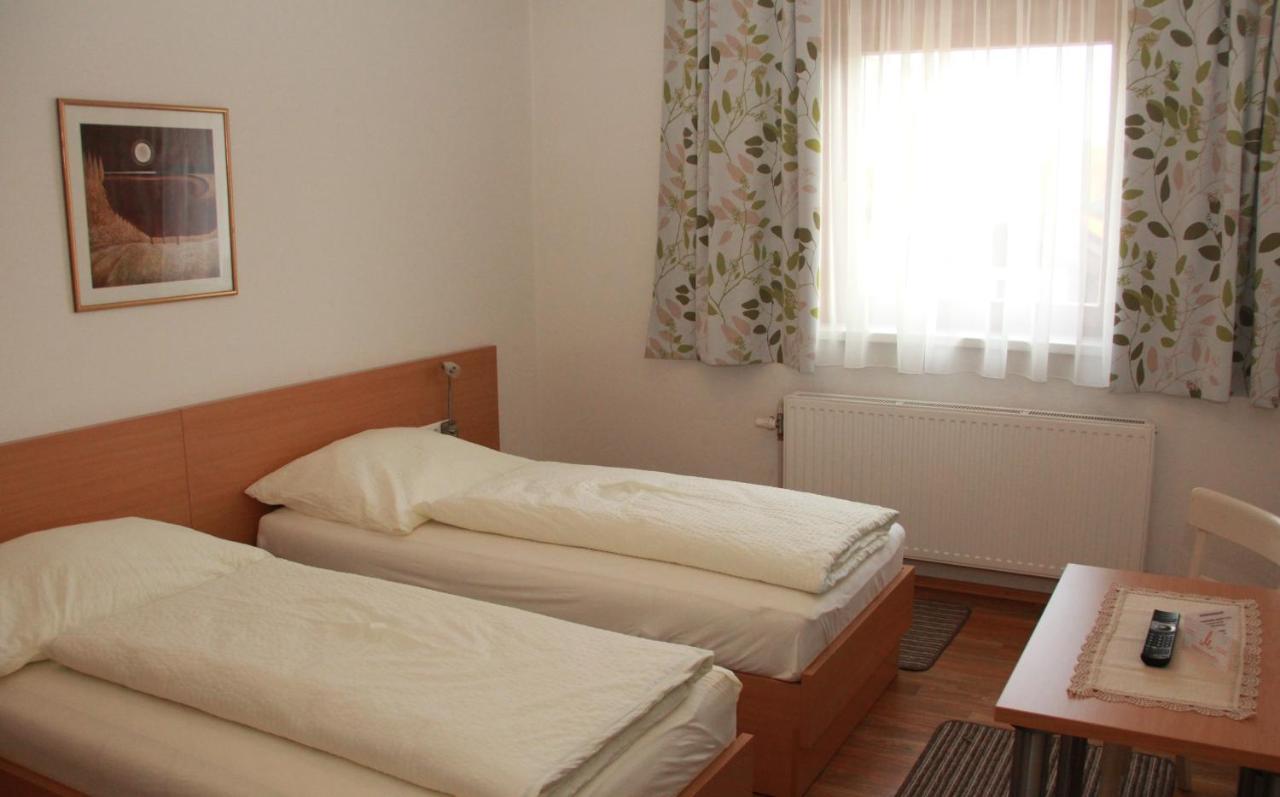 Gasthof Muehlendorfer Lanzenkirchen Luaran gambar